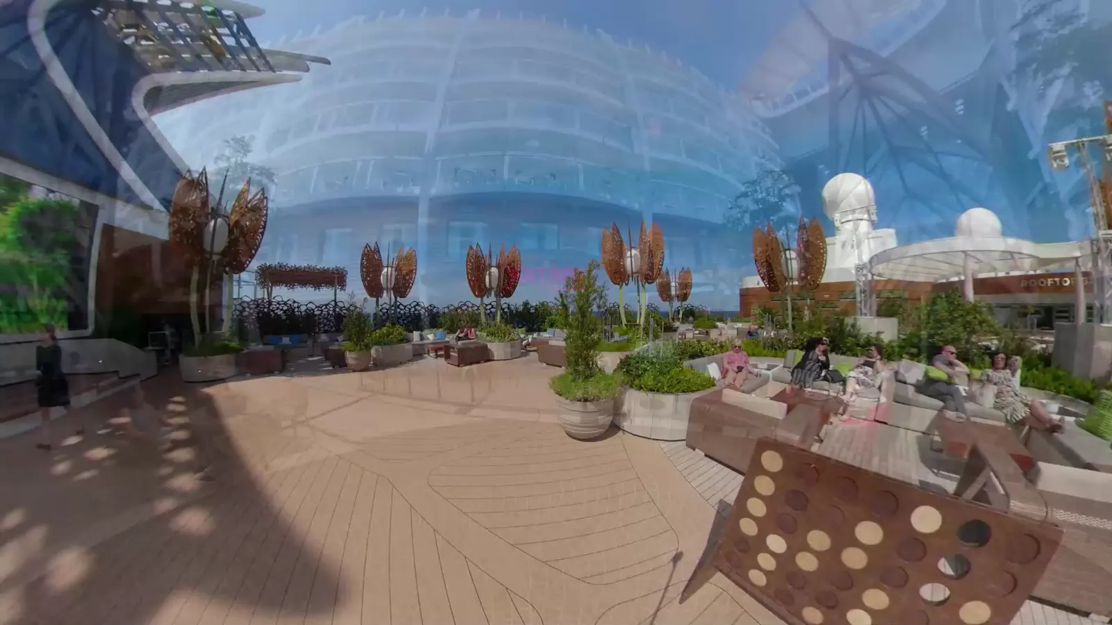 Vídeo 360° do Rooftop Garden do Celebrity Edge